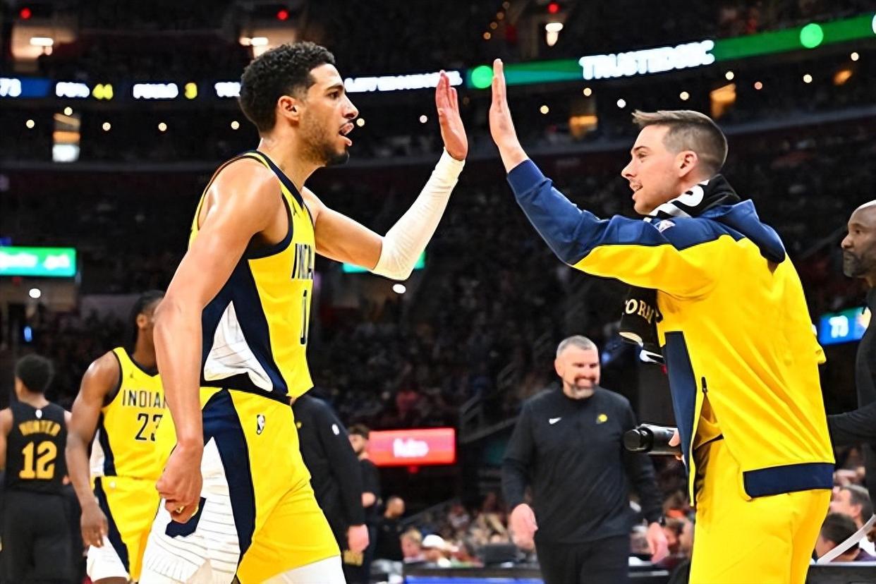 转折点金州勇士遗憾出局，NBA总决赛今晨攻防权衡，态度坚定，团队化学反应显著的简单介绍